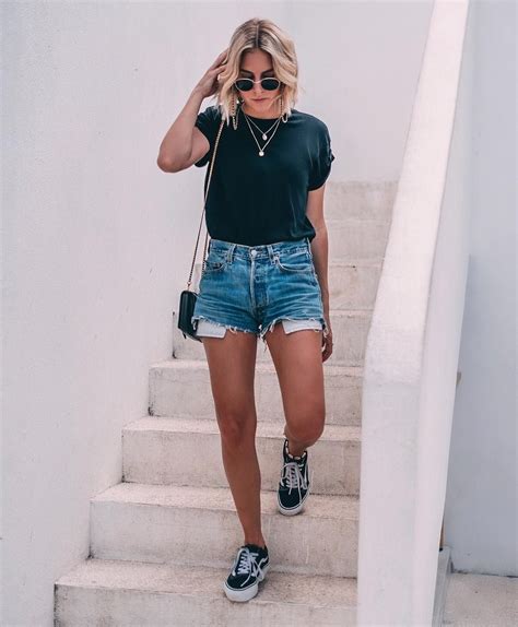denim shorts outfit ideas with sneakers